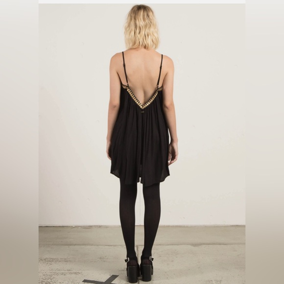 COPY for @carlyscott249 - Volcom stone coast dress - Picture 2 of 7